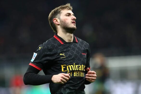 Hubungan Santiago Gimenez dan Pelatih Milan Memanas